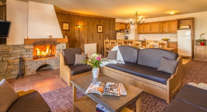 Chalet Altitude Apartments, Les Arcs: 2000 ski chalet, image 4